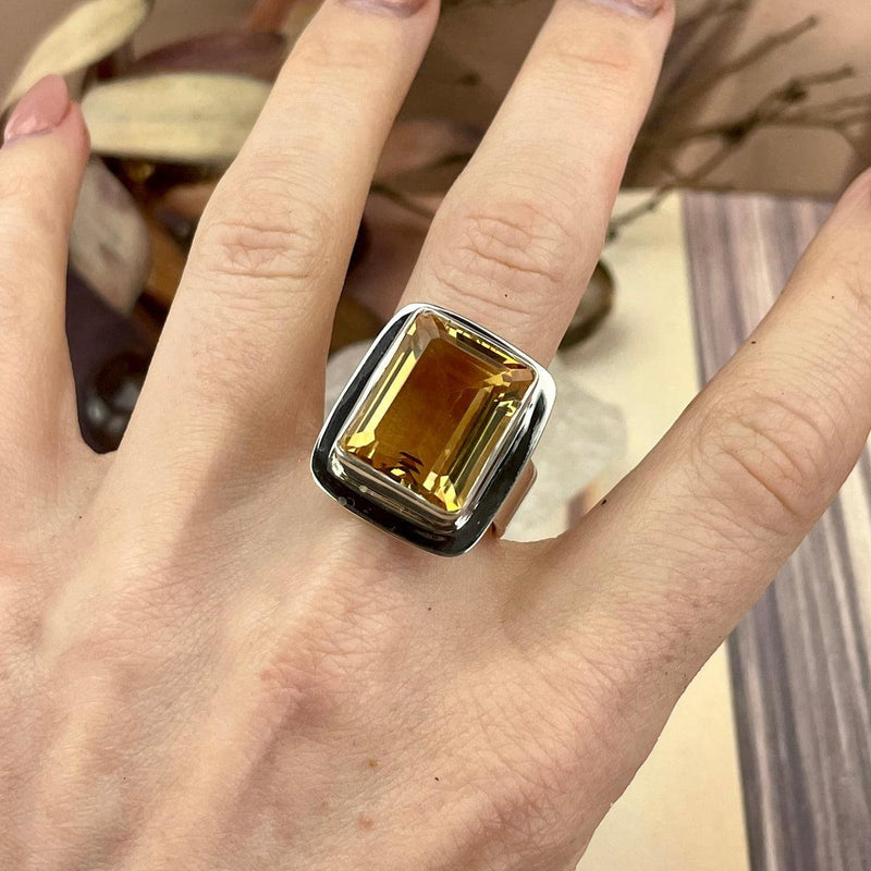 Yellow Crystal Feature Ring