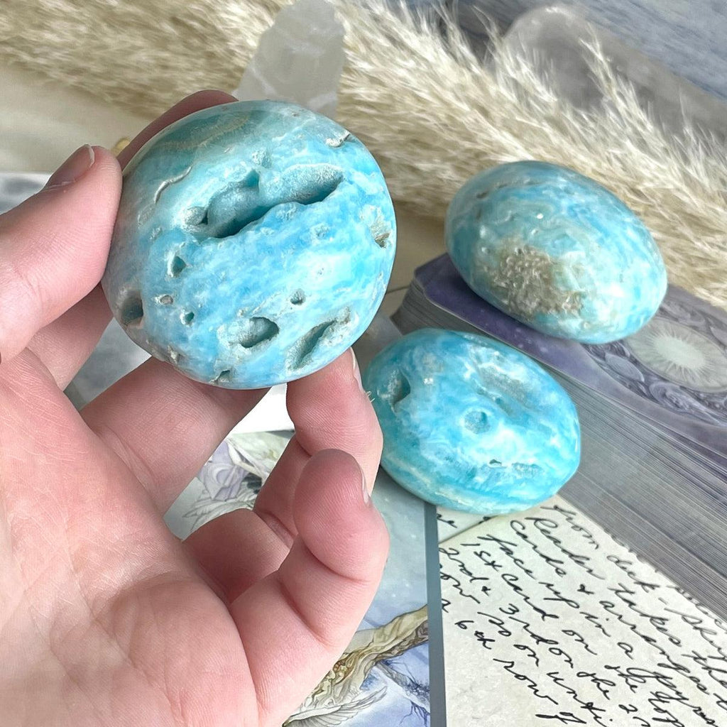 Caribbean Calcite Gemstones