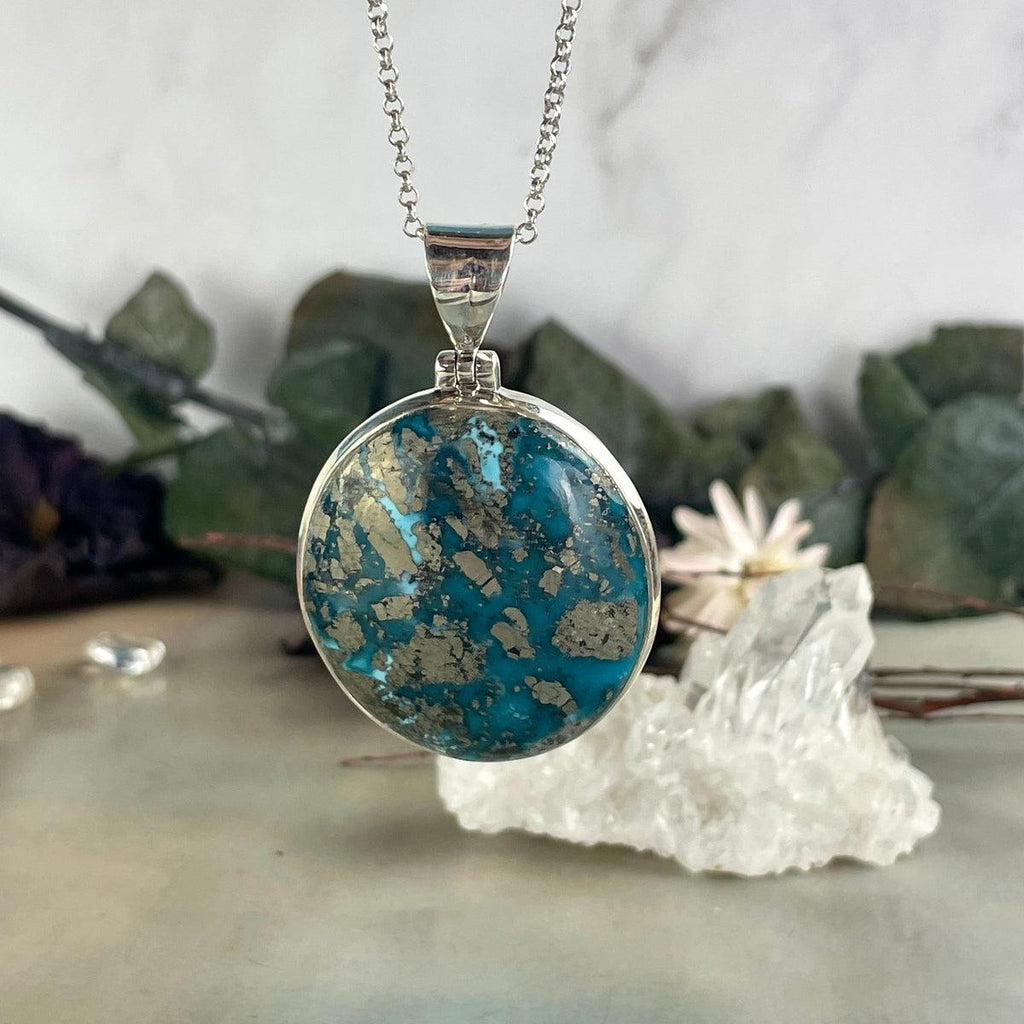 Unisex Turquoise Necklace