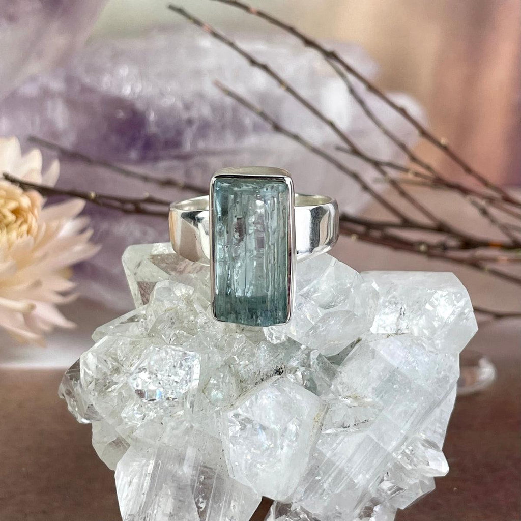 Unique Aquamarine Ring