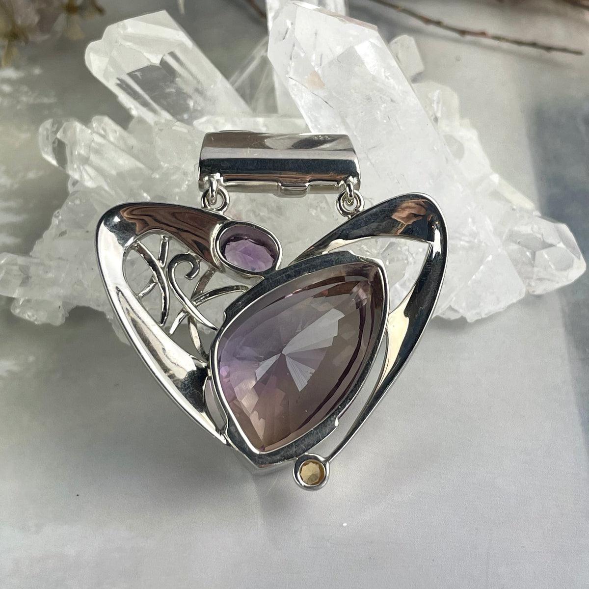 Australian Jeweller One Of Pendant
