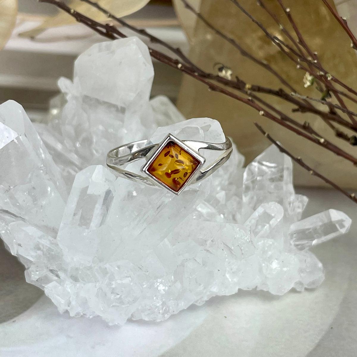 Amber Side Square Ring