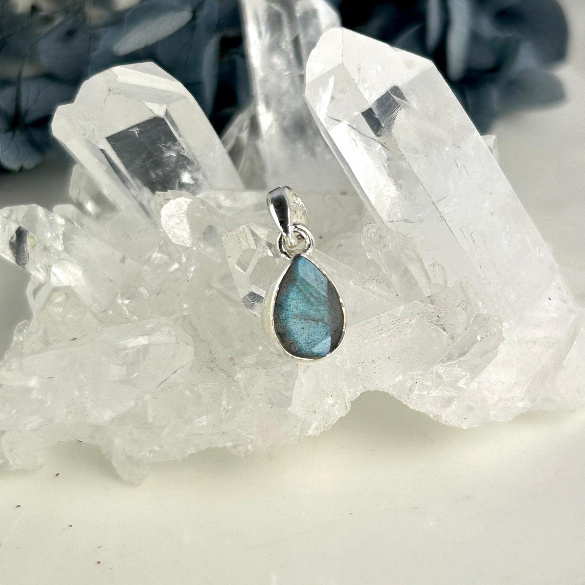 Teardrop Labradorite Pendant