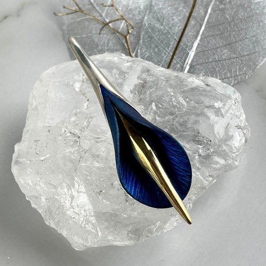 Janusz Szkutnik Titanium, 24ct Gold & Sterling Silver Lily Pendant