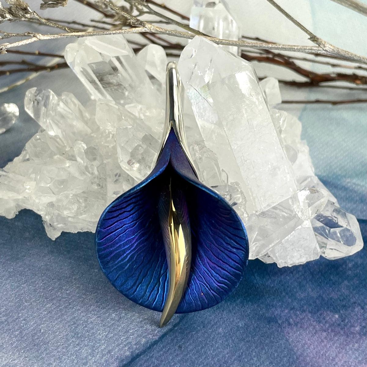 Janusz Szkutnik Lily Series