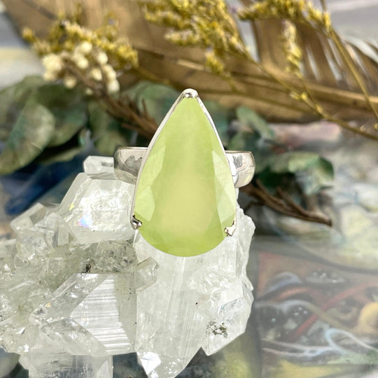 Prehnite Teardrop Ring