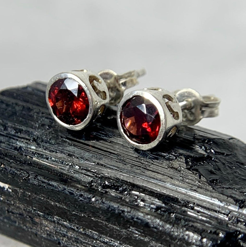 Round Garnet Sterling Silver Studs