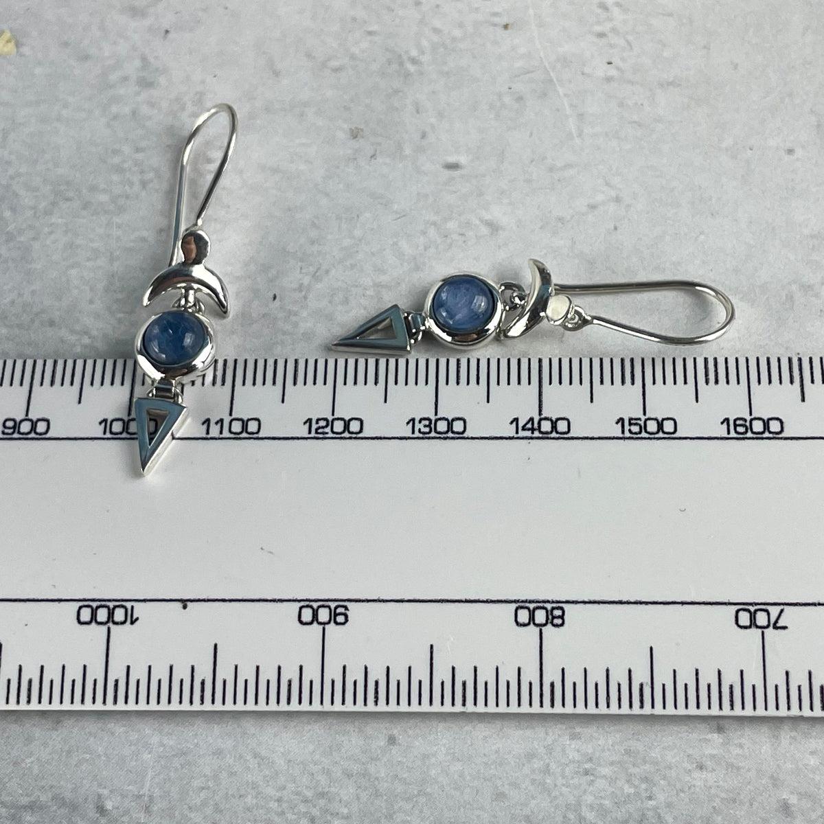Kyanite 
