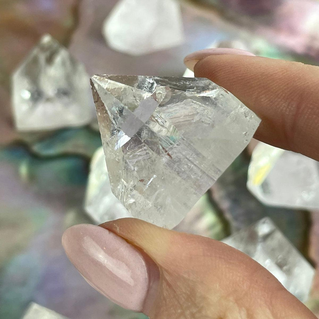 Crystal Points With Rainbows