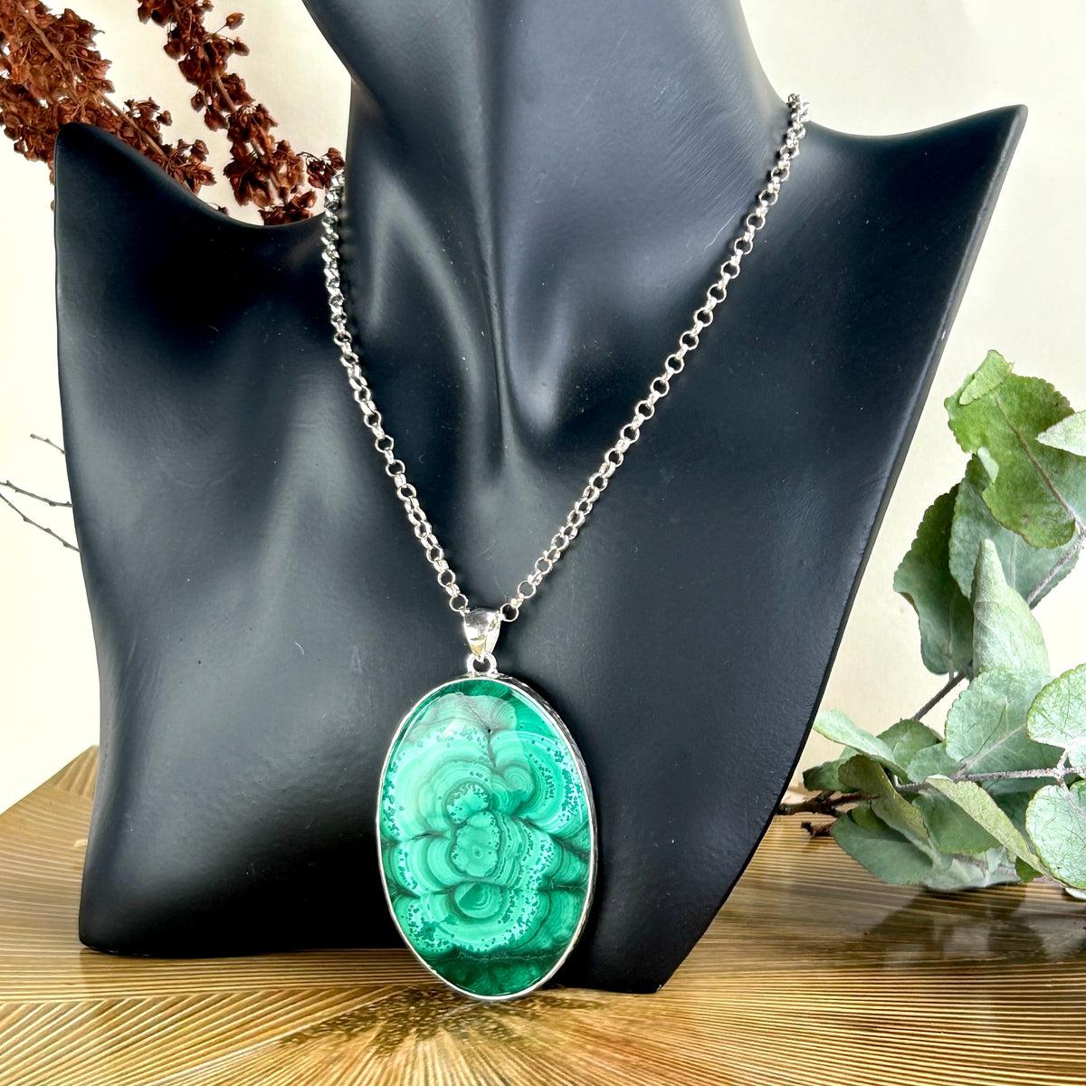 Green Stone Oval Pendant