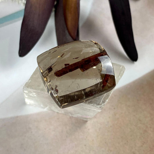 Smokey Quartz With Red Epidote Inclusion 13g