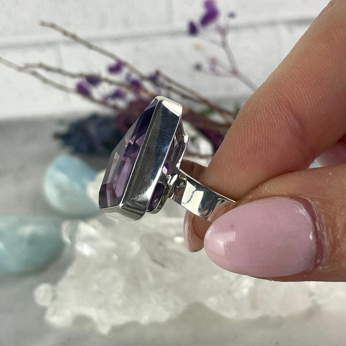 Coffin Shape Amethyst Ring