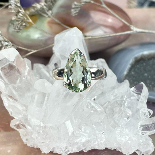 Green Amethyst Teardrop Ring