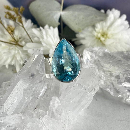 Blue Topaz Teardrop Ring Large