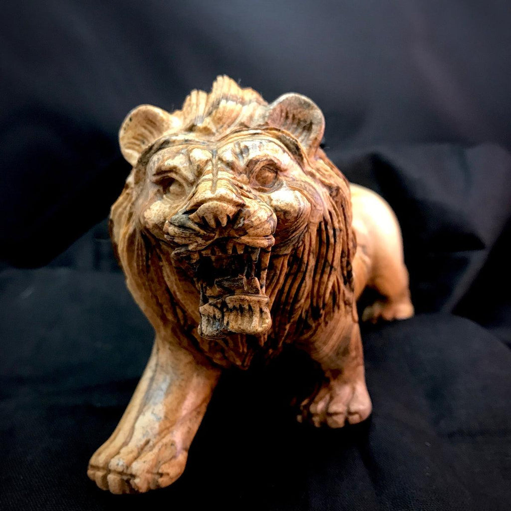 Leo Sculpture
