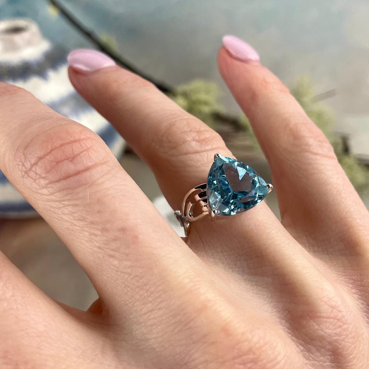Filigree Band Topaz Ring