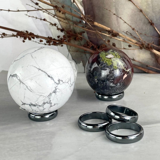 Hematite Ring Band & Crystal Stand