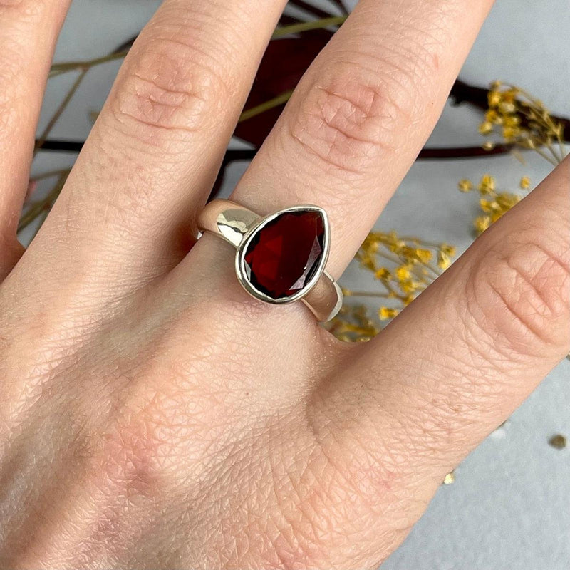 Classic Garnet Silver Ring