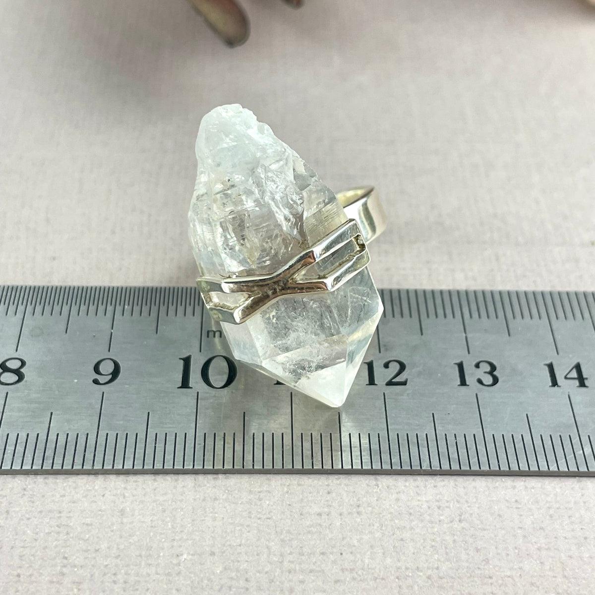 Crystal Feature Ring