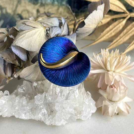 Janusz Szkutnik Titanium, 24ct Gold & Sterling Silver Hand-Etched Straight Edged Lily Ring