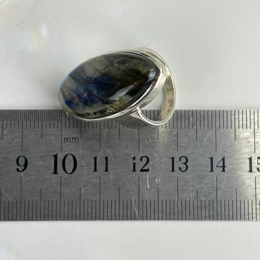 Eye Labradorite Ring