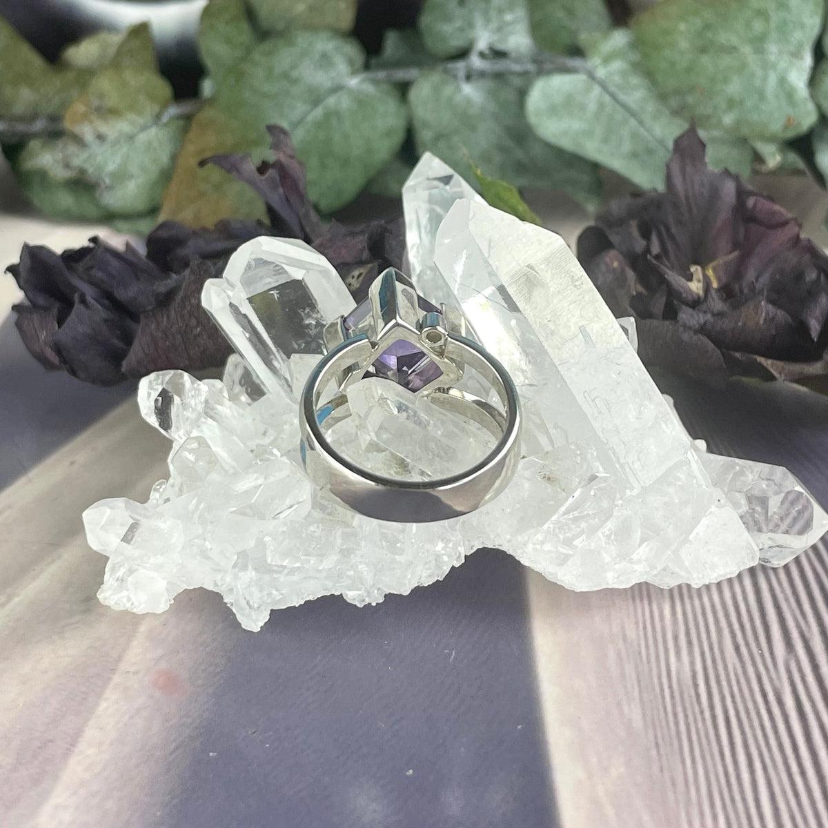 Modern Amethyst Ring