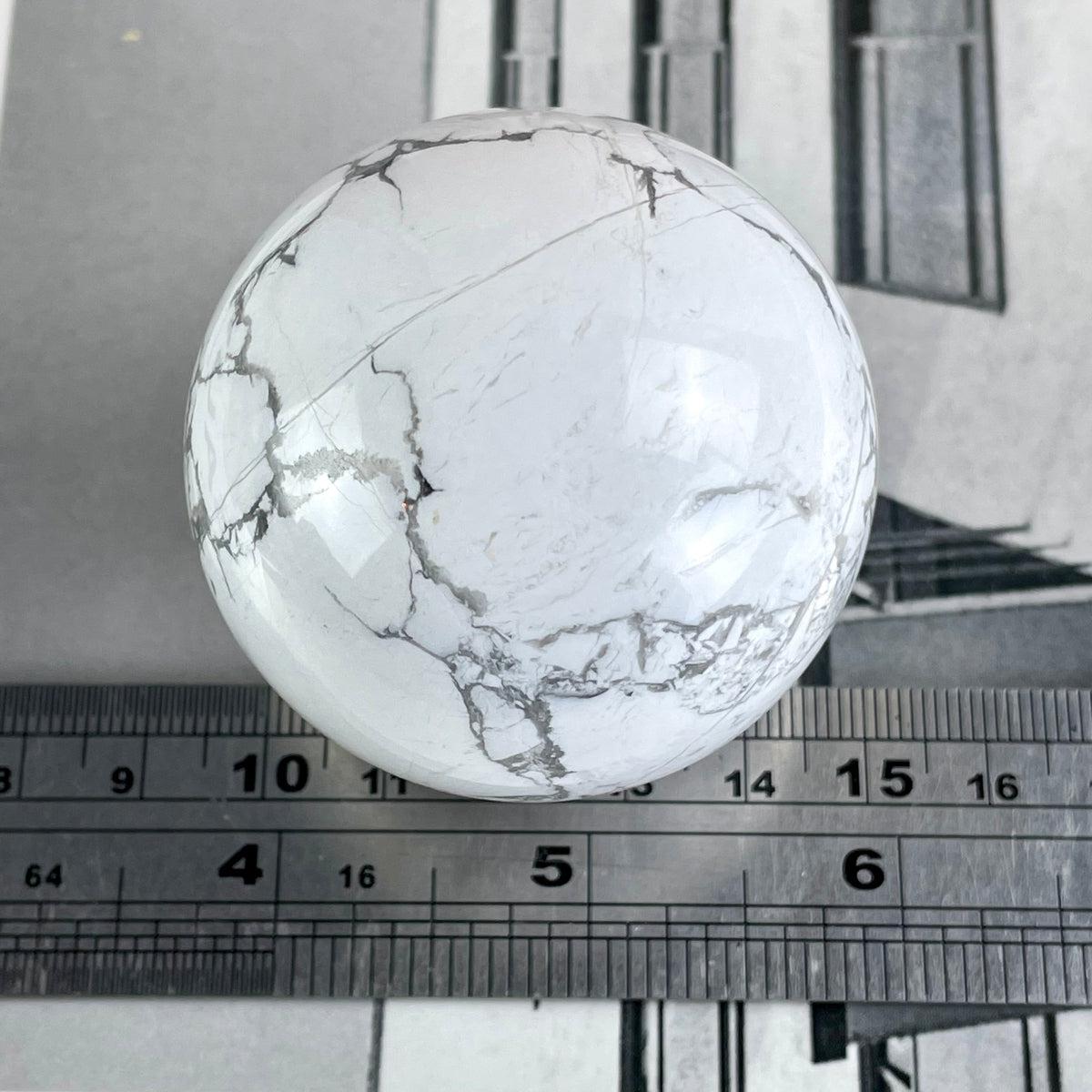 Howlite Crystal Balls 4.5-5.5cm