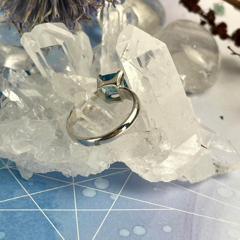 Modern Crystal Ring