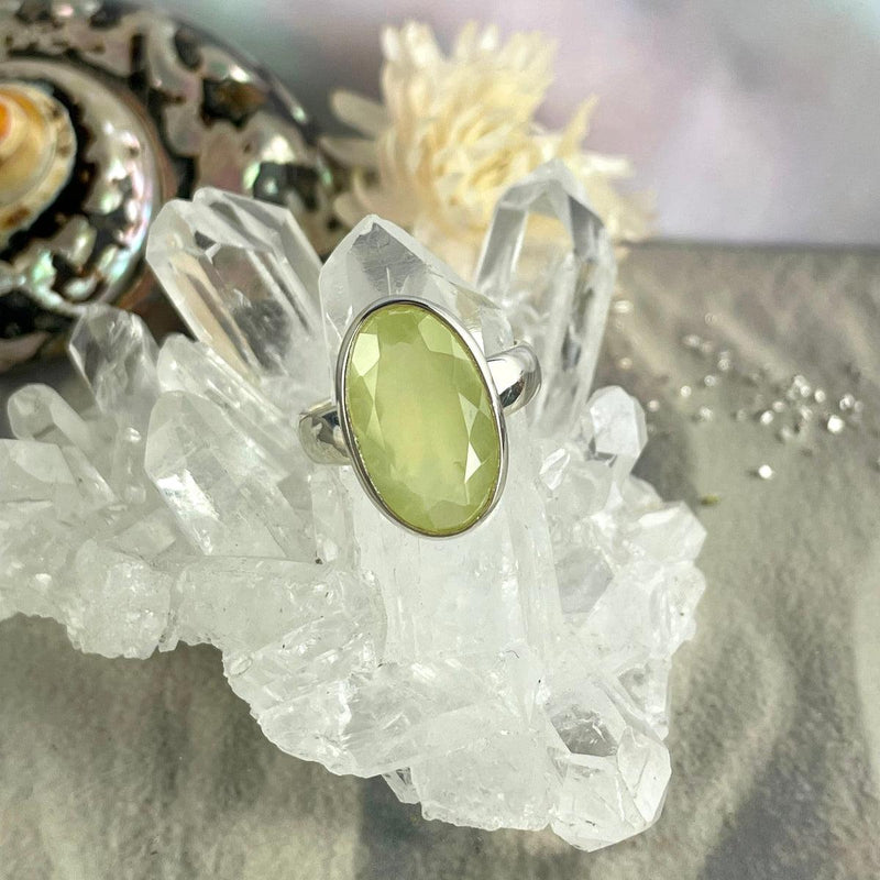 Classic Prehnite Ring