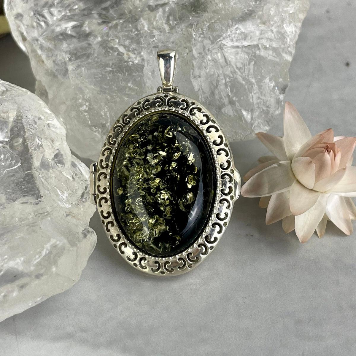 Women's Amber Pendant