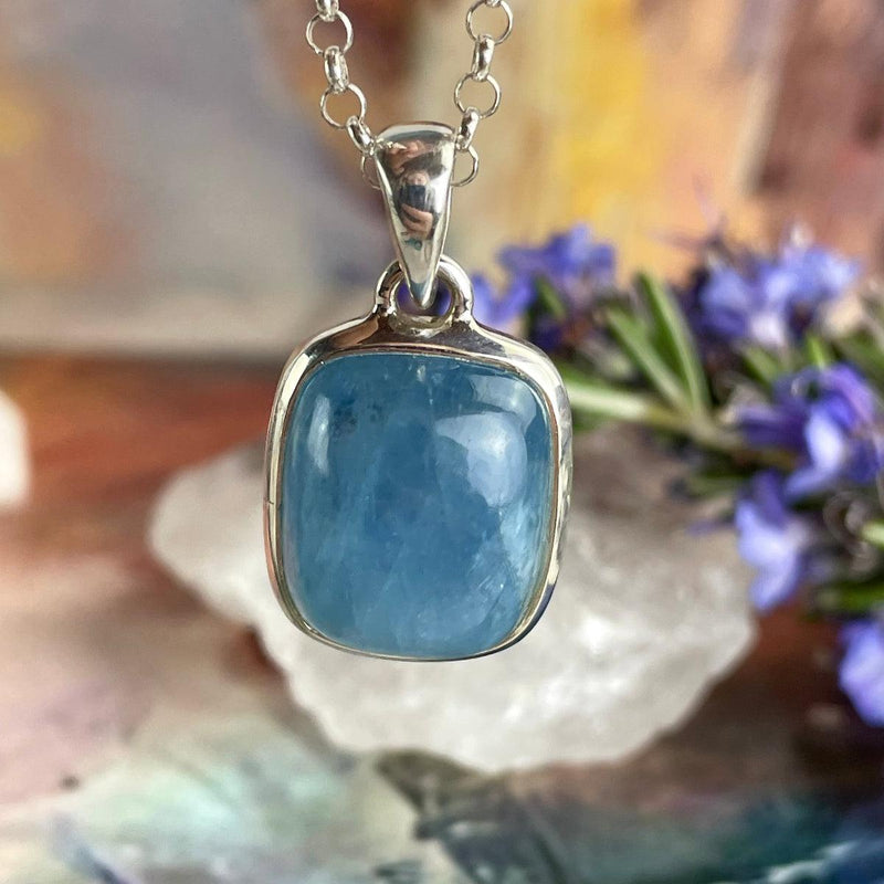 Polished Aquamarine Silver Pendant