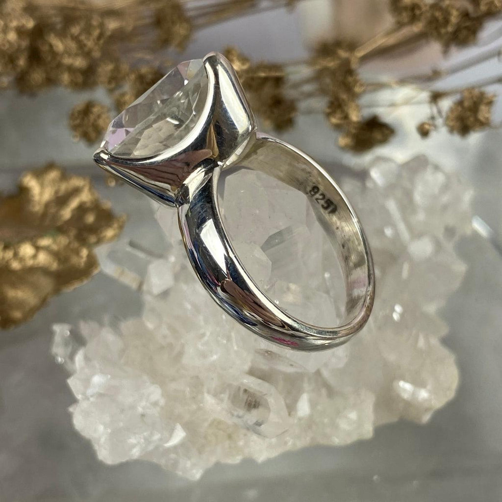 Quartz Ring