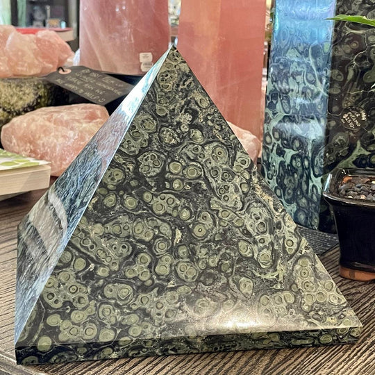 Kambaba Jasper Crystal Pyramid 19 cm