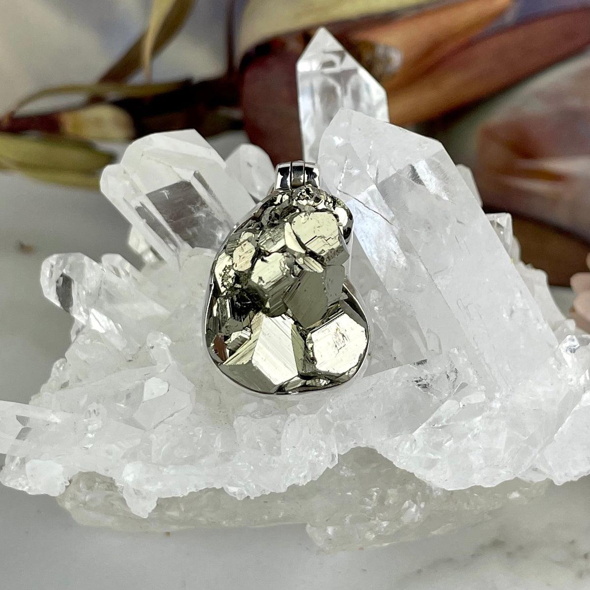 Crystal Jewellery For Confidence