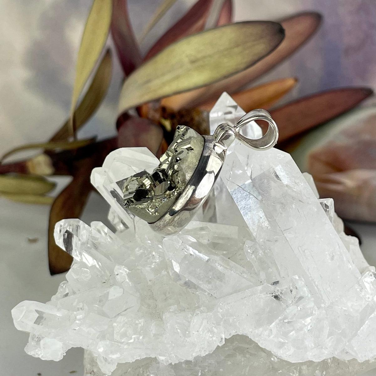 Grounding Crystal For Students