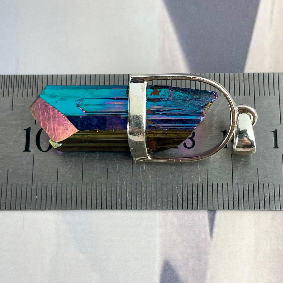Aura Crystal Pendant