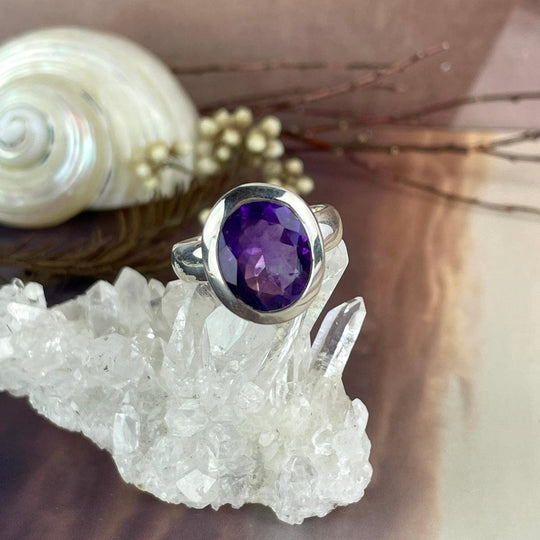 Amethyst Oval Cut Ring