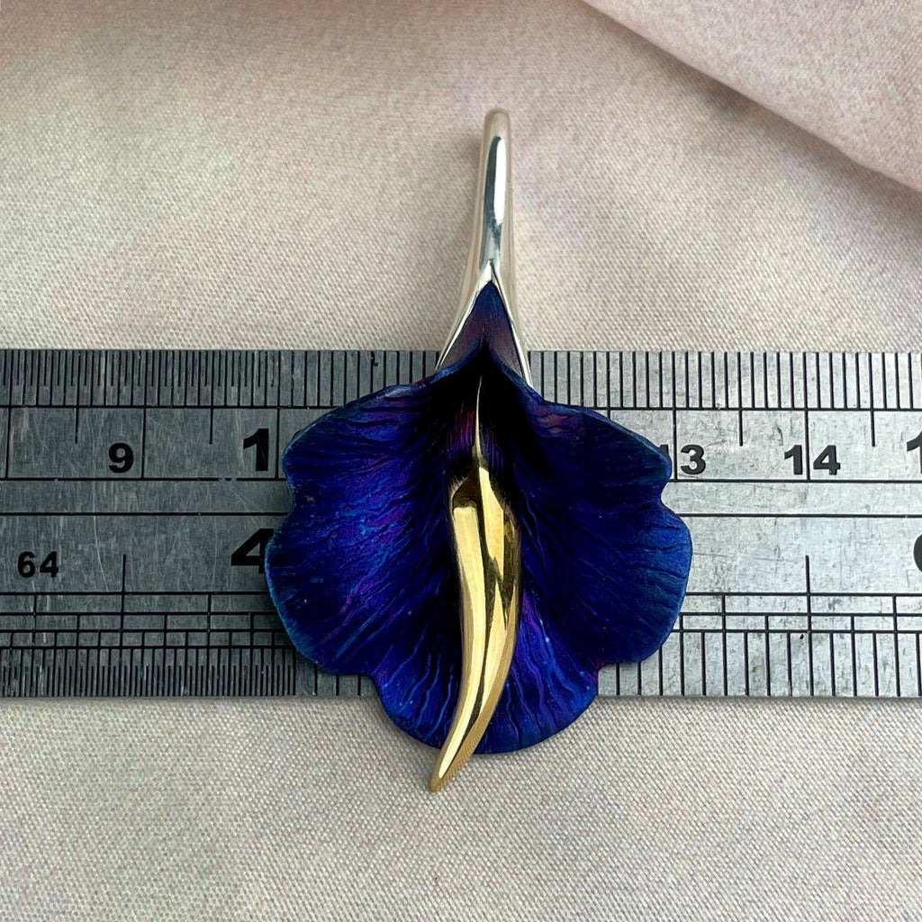 Flower Pendant