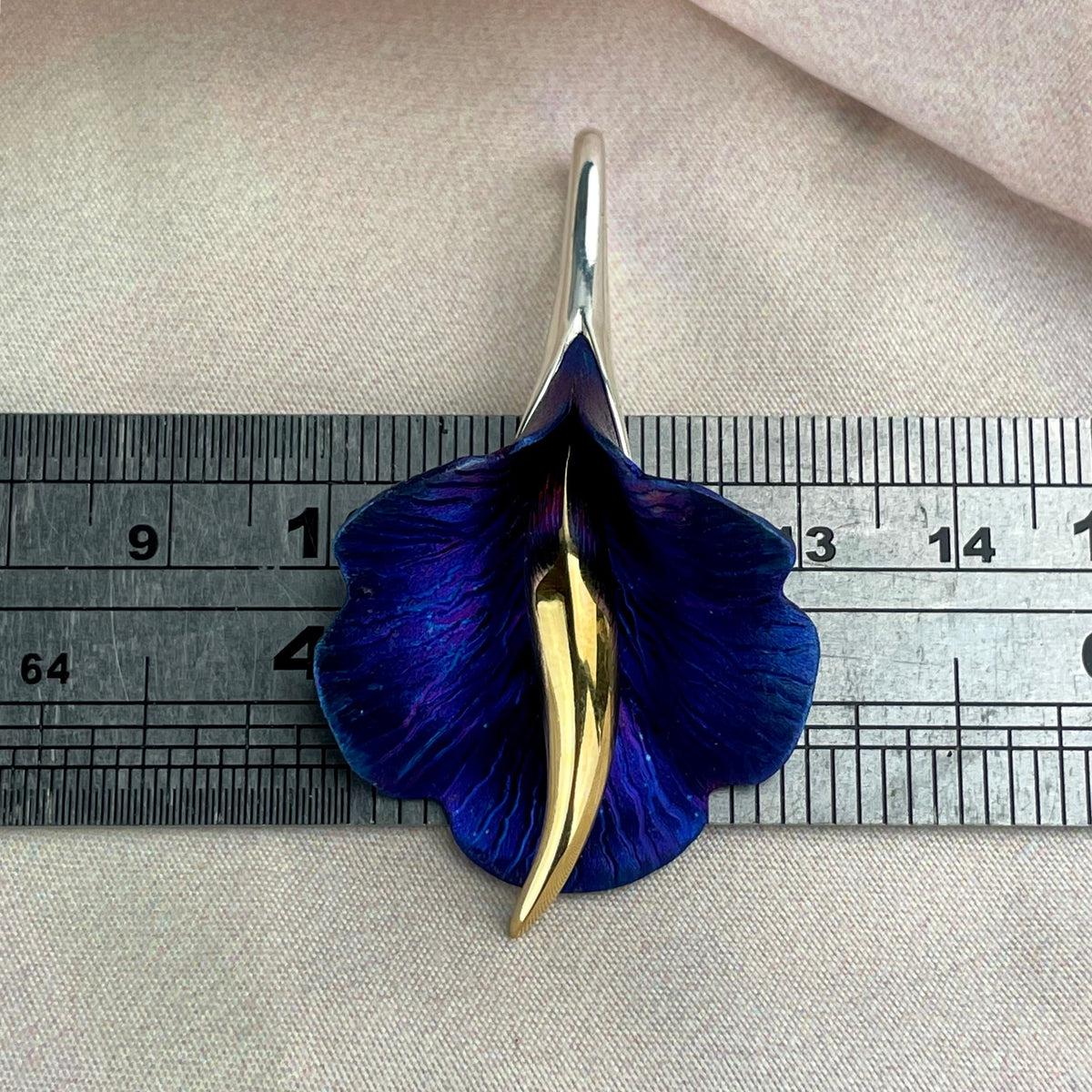 Flower Pendant