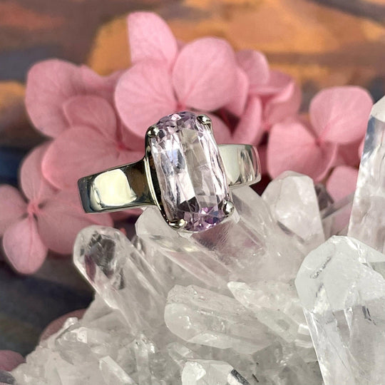 Kunzite Elongated Oval Cut Ring